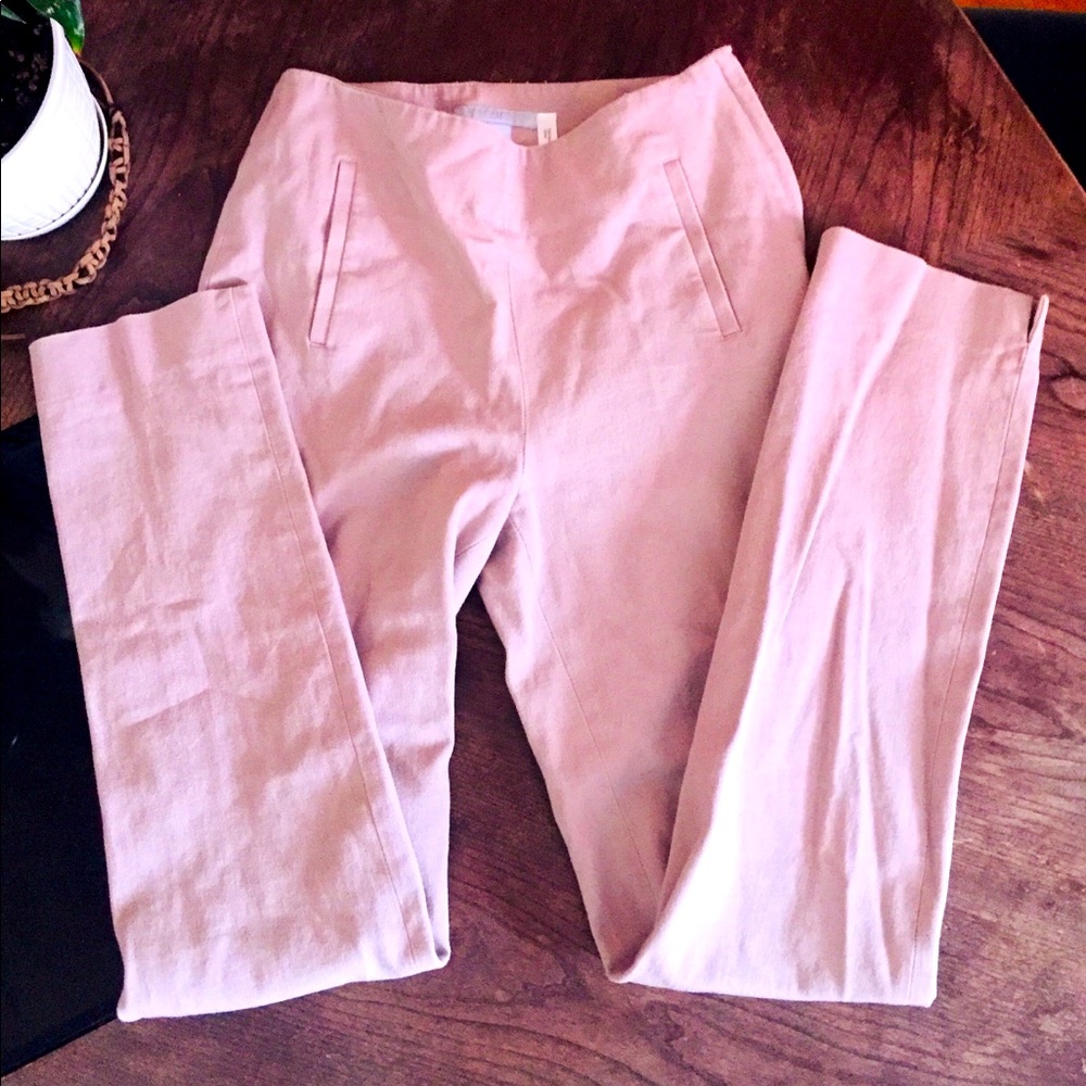 Women’s beige capris